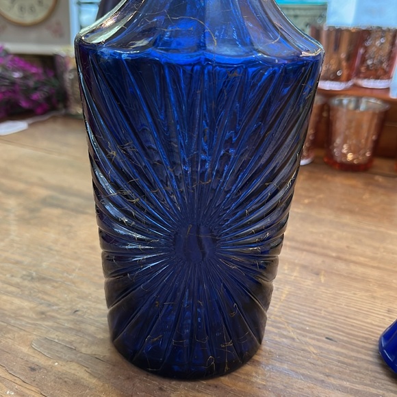 Vintage 1974 McGill Canadian Whiskey Bottles - Picture 12 of 13